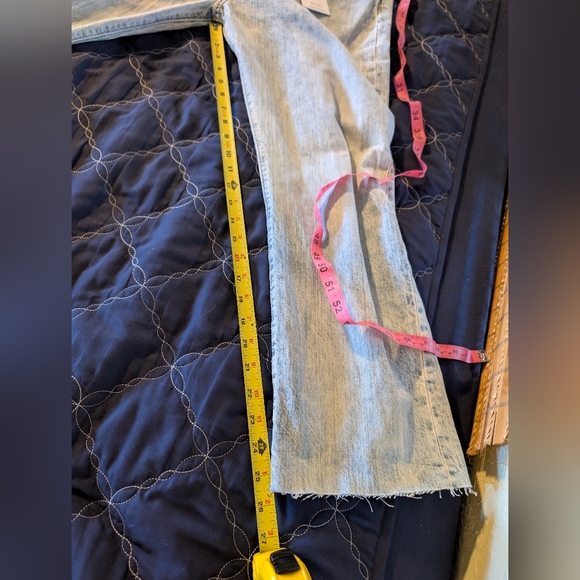 (Levi's) RE/DONE VINTAGE CROP RELAXED SUMMER BLUE JEANS WITH HIGH WAIST - Picture 9 of 16